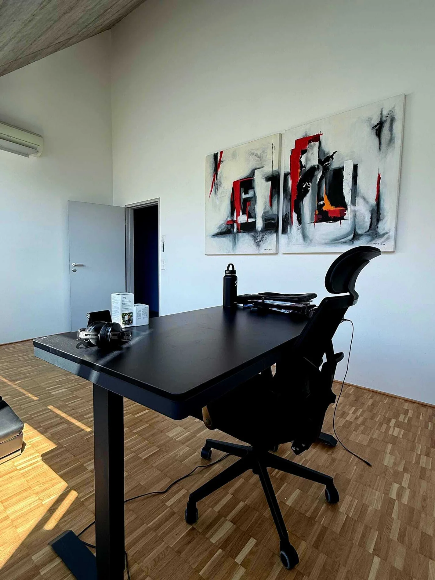 Einzelbüro Premium mit Designerkunst